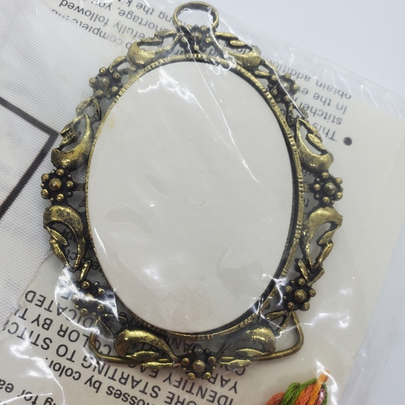 Vintage New NIP Creative Circle Daisies Stitchery Embroidery Kit Bob Shafor 0764 - Picture 4 of 5